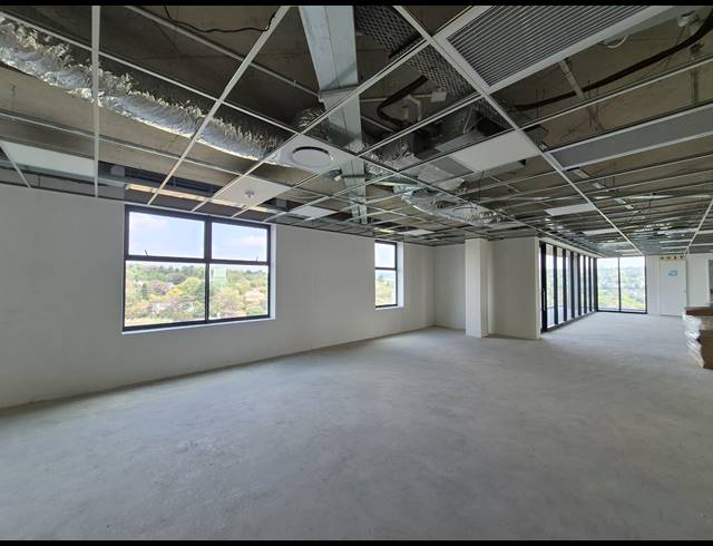 512M² OFFICE TO LET IN GLENADRIENNE EAST